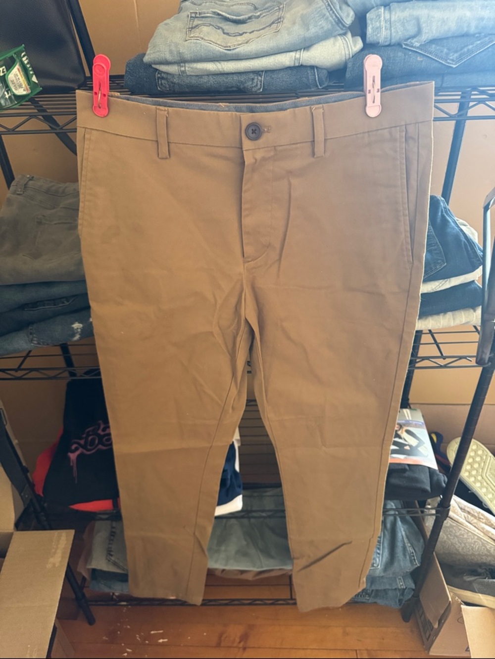 Men’s khaki pants